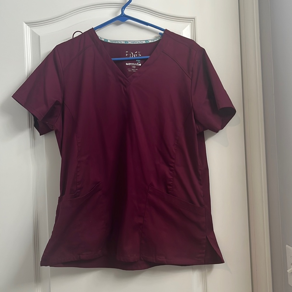 Scrub top